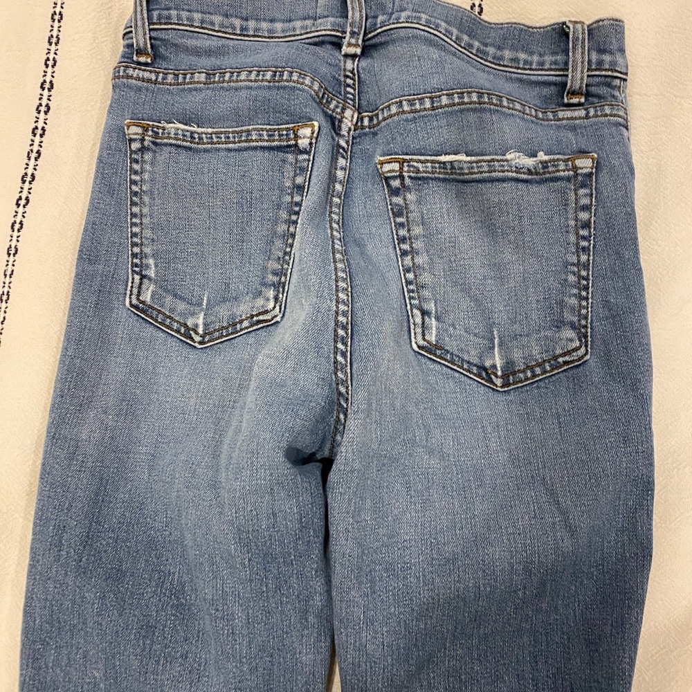 Reformation Riley Jeans Size 26 - Picture 2 of 6